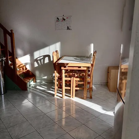 Pavillon De Tres Bien Equipe Avec Parking Privatif - 6briga7 Apartamento